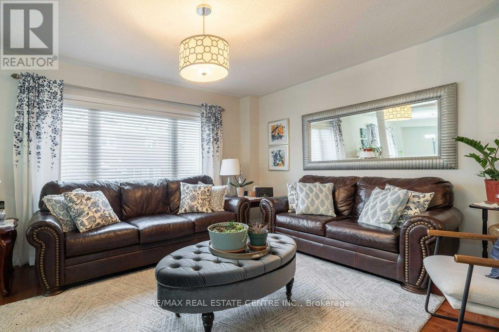 673 Armstrong Boulevard, Milton, Ontario  L9T 0H4 - Photo 5 - W13000386