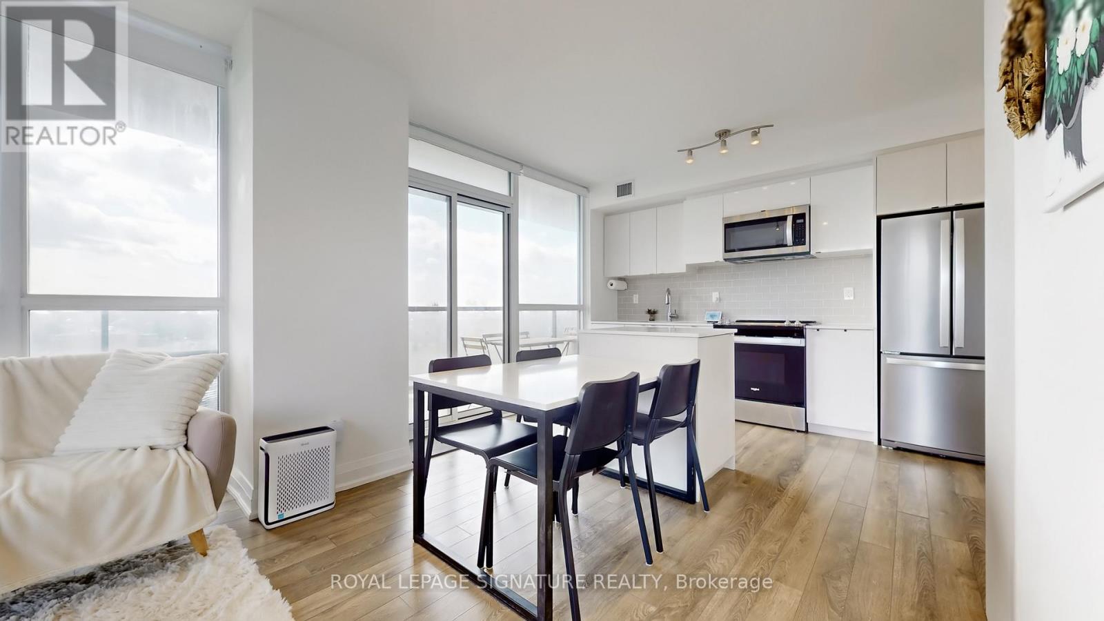 509 - 1461 Lawrence Avenue W, Toronto, Ontario  M6L 0A6 - Photo 11 - W13000398