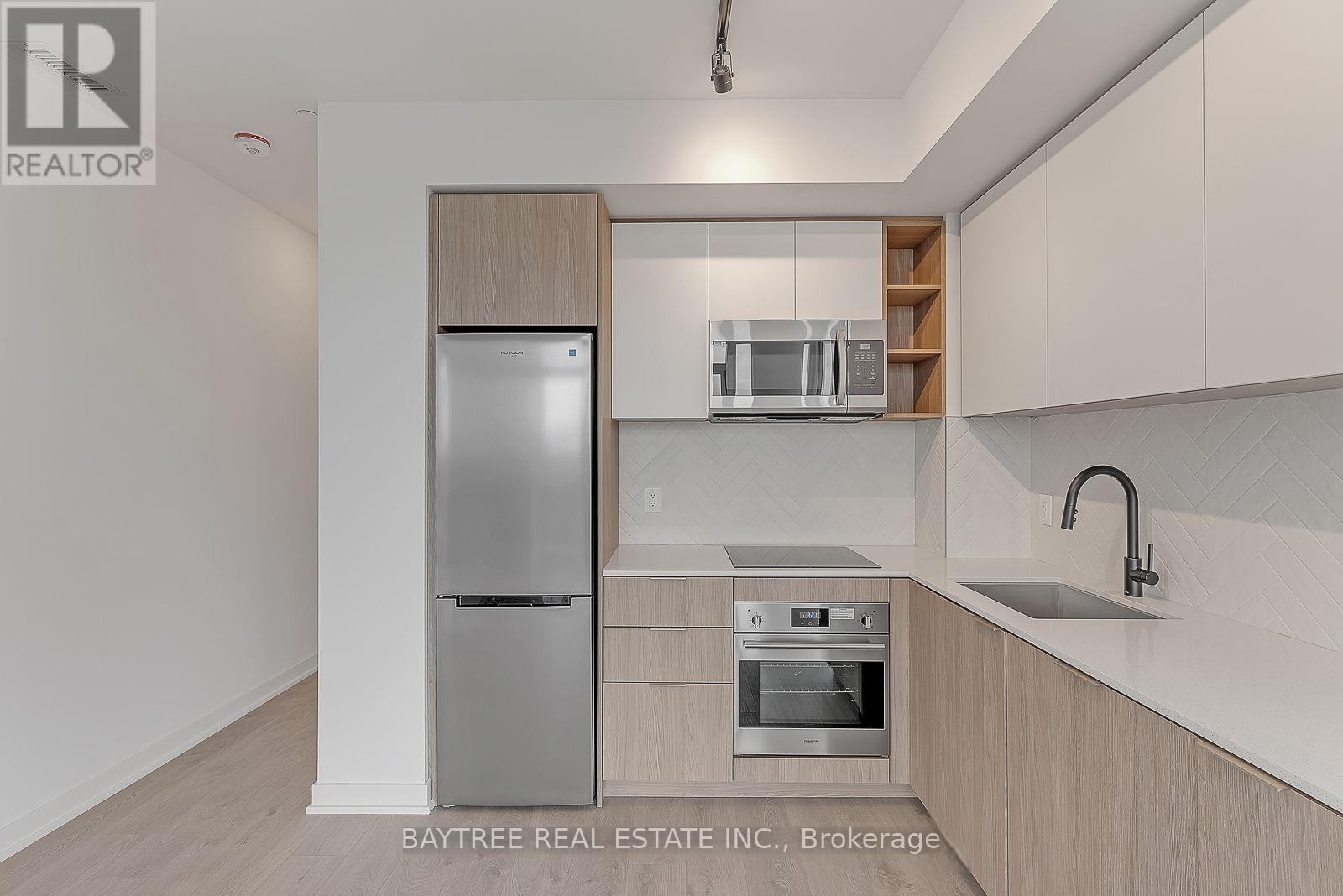 904 - 36 Zorra Street, Toronto, Ontario  M8Z 1R7 - Photo 8 - W13000424