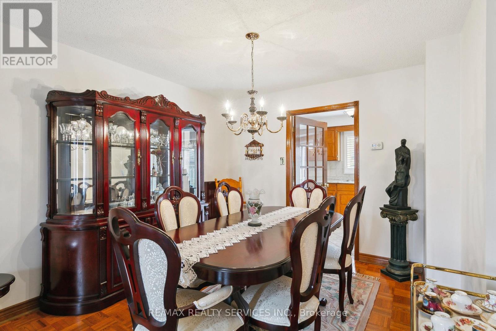 247 Vodden Street W, Brampton, Ontario  L6X 2X7 - Photo 12 - W13000446