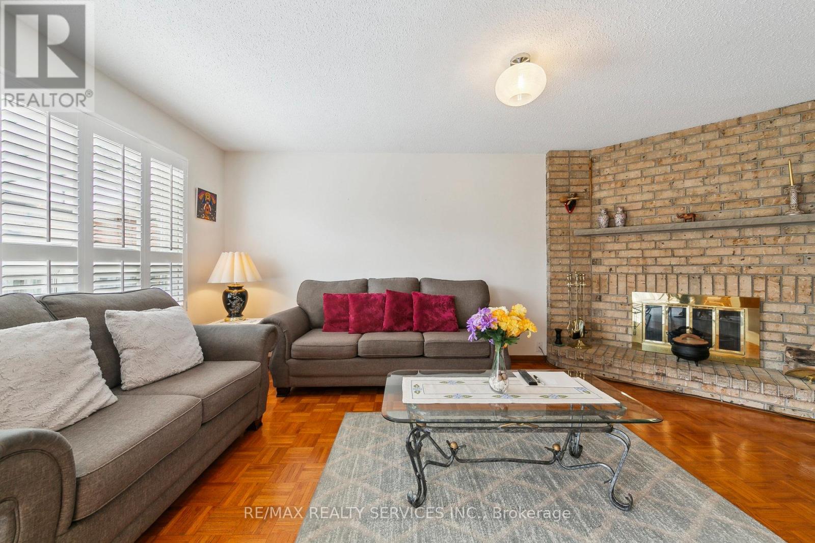 247 Vodden Street W, Brampton, Ontario  L6X 2X7 - Photo 16 - W13000446