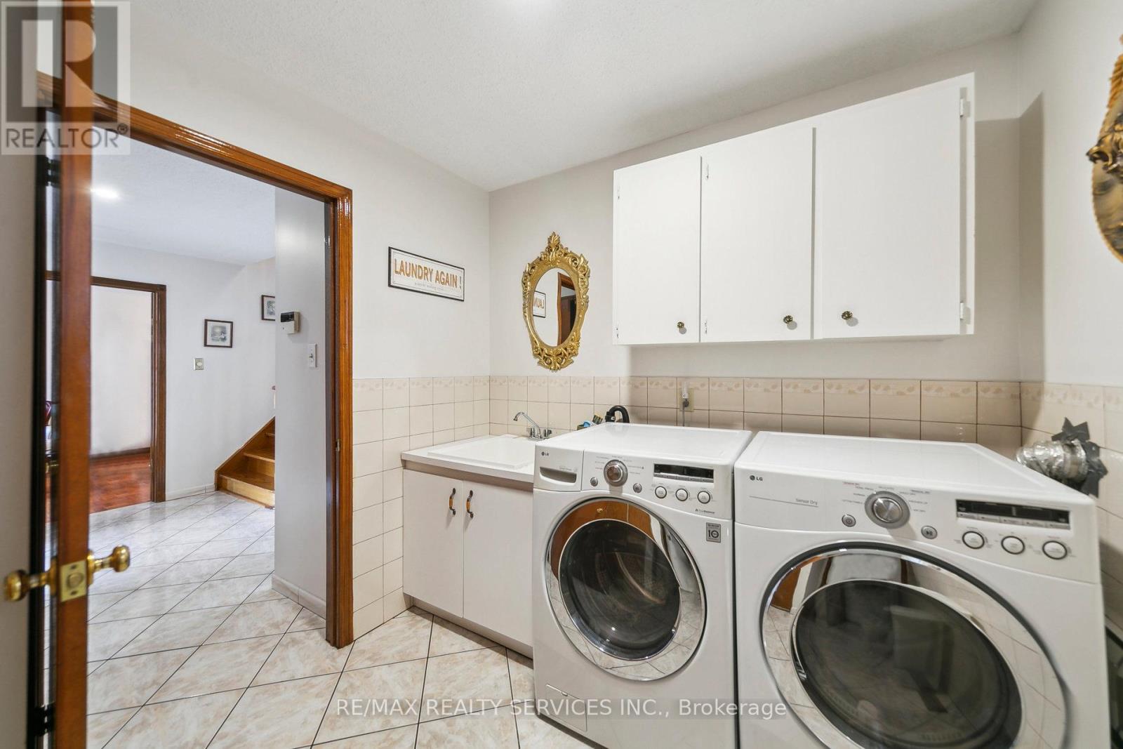 247 Vodden Street W, Brampton, Ontario  L6X 2X7 - Photo 33 - W13000446