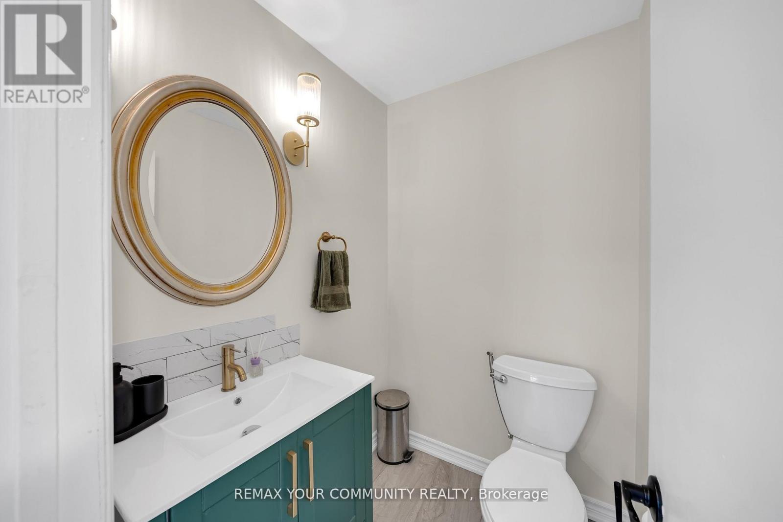 22 Madelaine Crescent, Brampton, Ontario  L6S 2Y9 - Photo 13 - W13000486