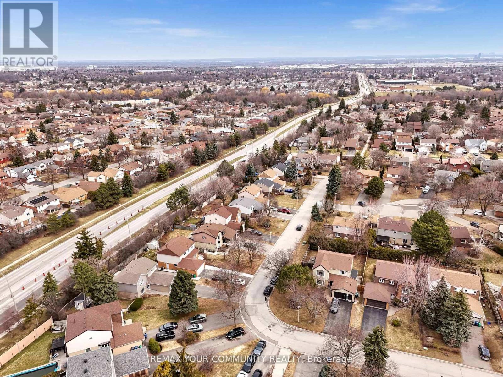 22 Madelaine Crescent, Brampton, Ontario  L6S 2Y9 - Photo 40 - W13000486