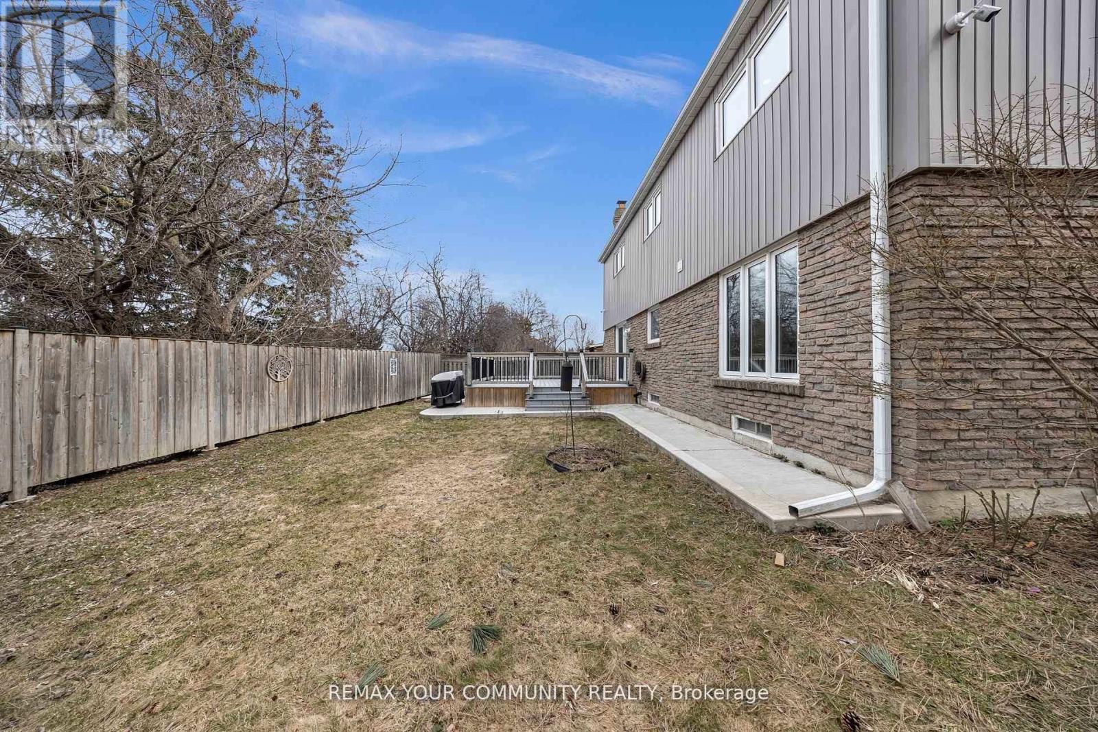 22 Madelaine Crescent, Brampton, Ontario  L6S 2Y9 - Photo 43 - W13000486