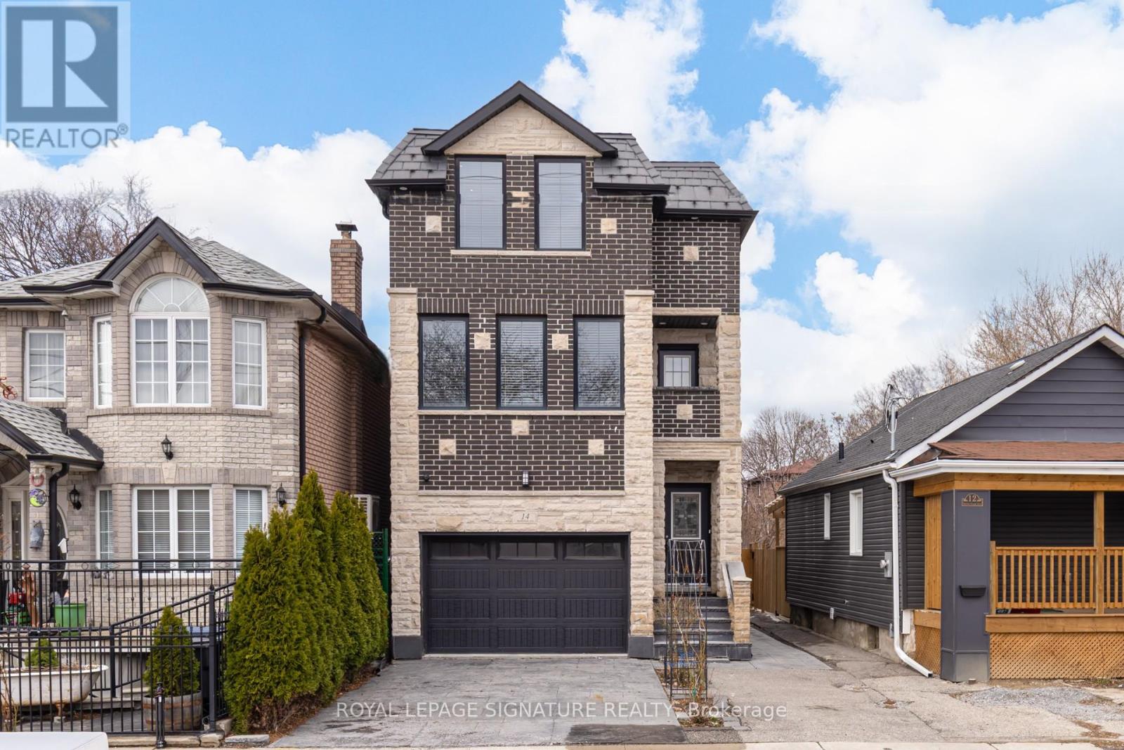 UPPER 2 LEVELS - 14 ROTHERHAM AVENUE, Toronto, Ontario