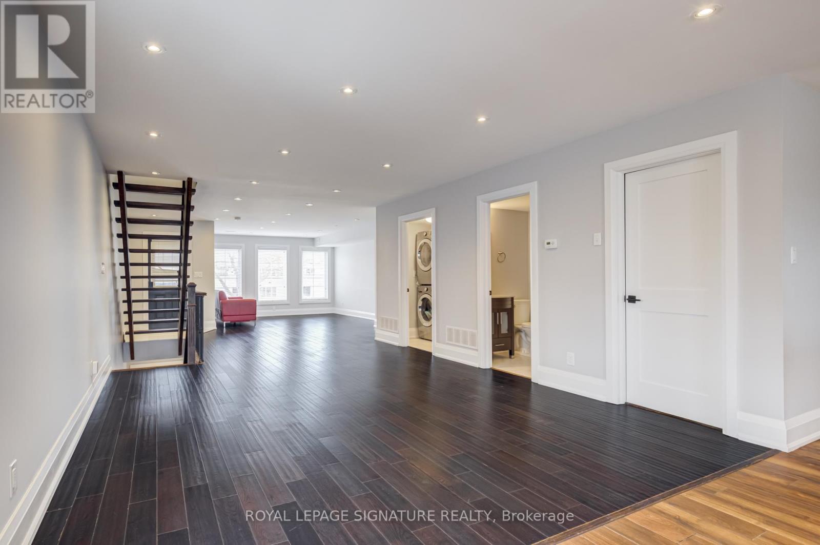 Upper 2 Levels - 14 Rotherham Avenue, Toronto, Ontario  M6M 1L8 - Photo 8 - W13000514