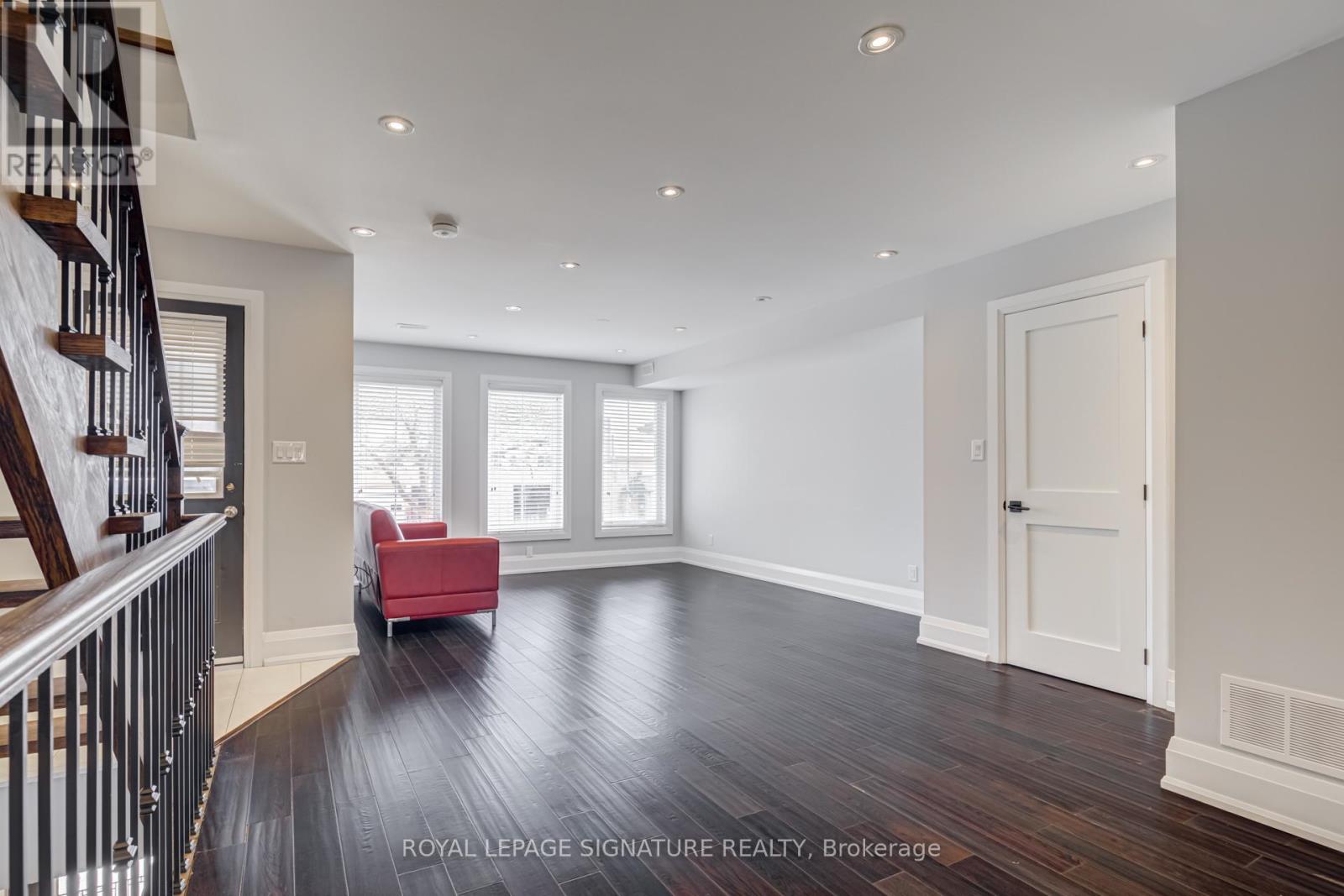 Upper 2 Levels - 14 Rotherham Avenue, Toronto, Ontario  M6M 1L8 - Photo 9 - W13000514