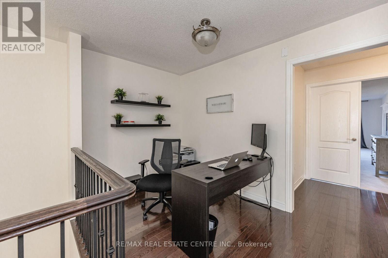 2453 Village Common, Oakville, Ontario  L6M 0S2 - Photo 30 - W13000524