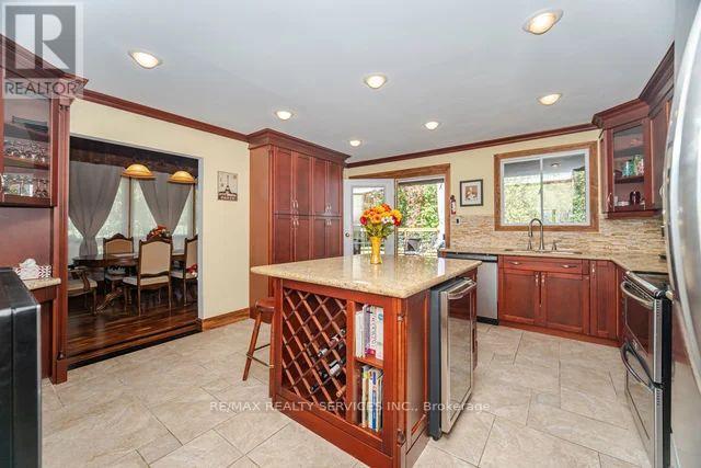 24 Cedar Drive, Caledon, Ontario  L7K 1H6 - Photo 7 - W13000572