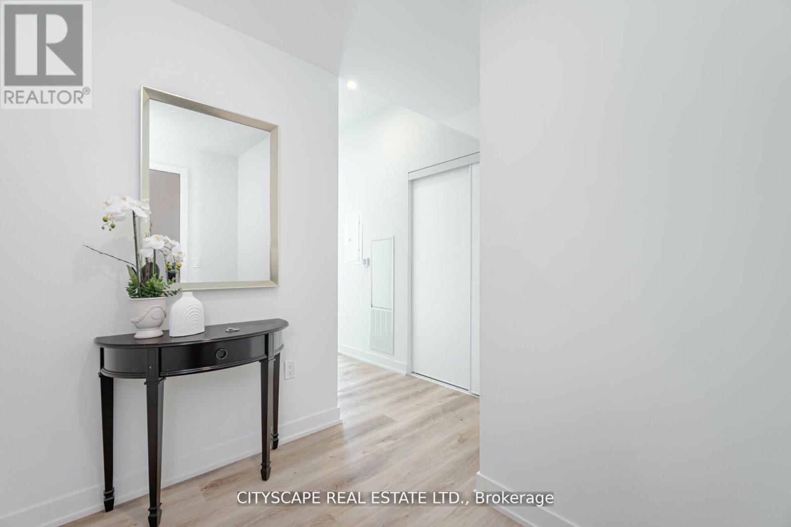 1907 - 370 Martha Street S, Burlington, Ontario  L7R 0G9 - Photo 6 - W13000586