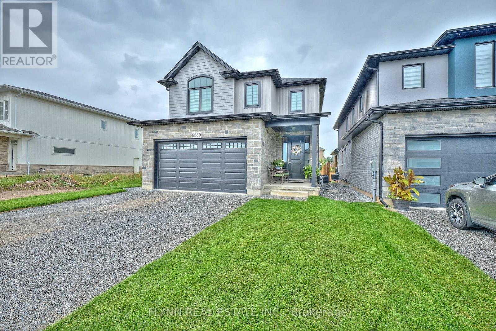 8880 Angie Drive, Niagara Falls, Ontario  L2H 3W8 - Photo 2 - X13000406