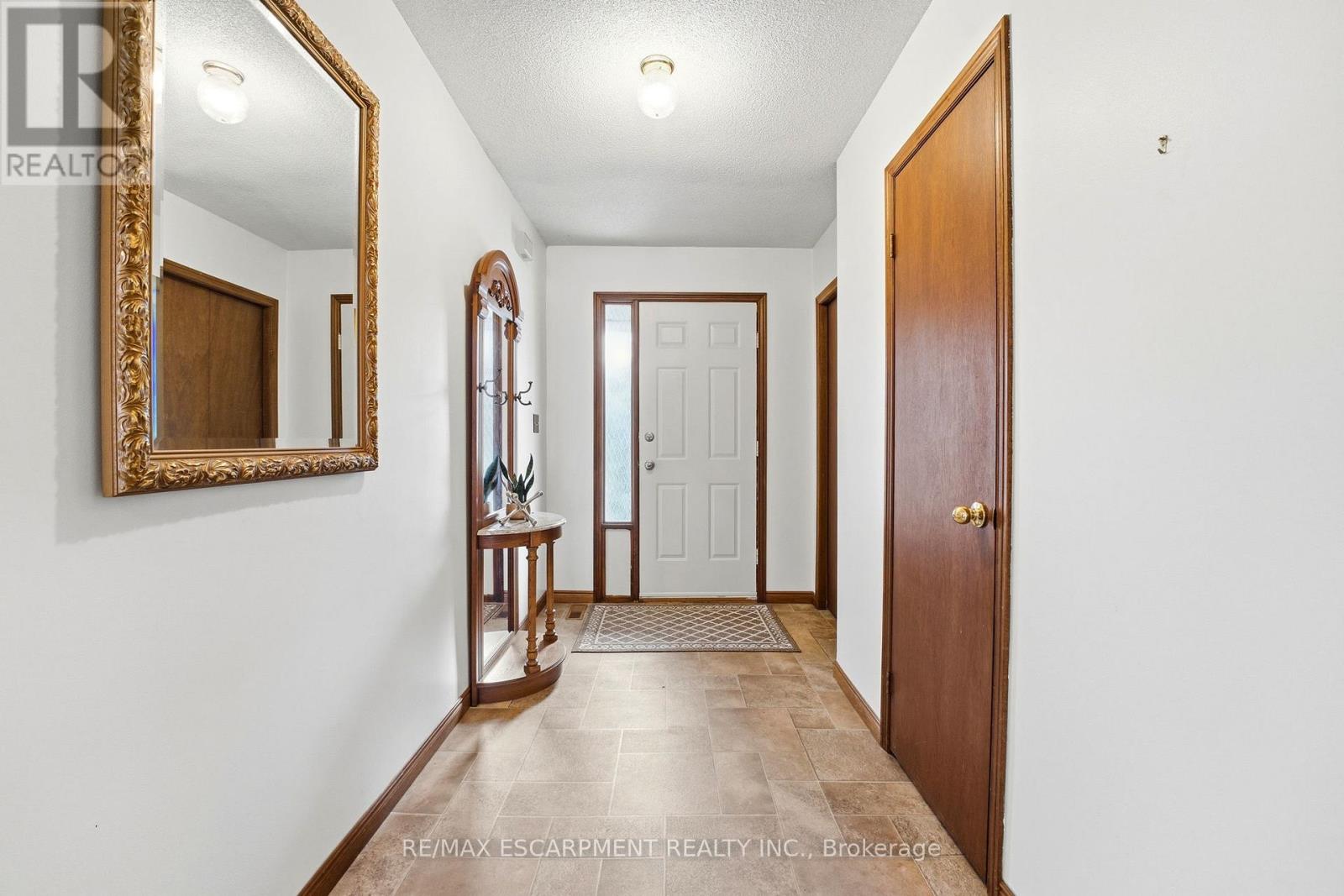 165 Essling Avenue, Hamilton, Ontario  L9B 2H9 - Photo 11 - X13000440