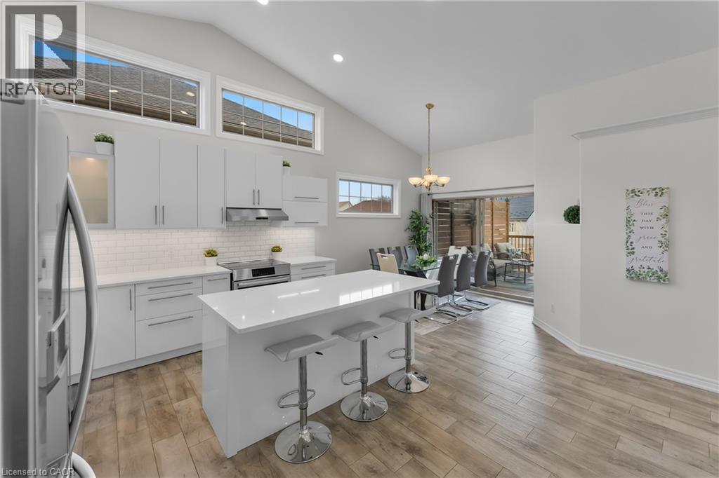 7032 Kelly Drive, Niagara Falls, Ontario  L2H 3J9 - Photo 7 - 40820845