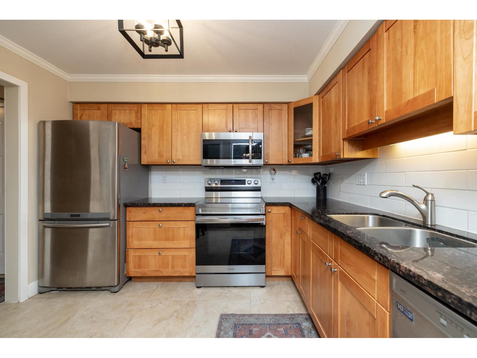 205 1459 Blackwood Street, White Rock, British Columbia  V4B 3V6 - Photo 7 - R3111288