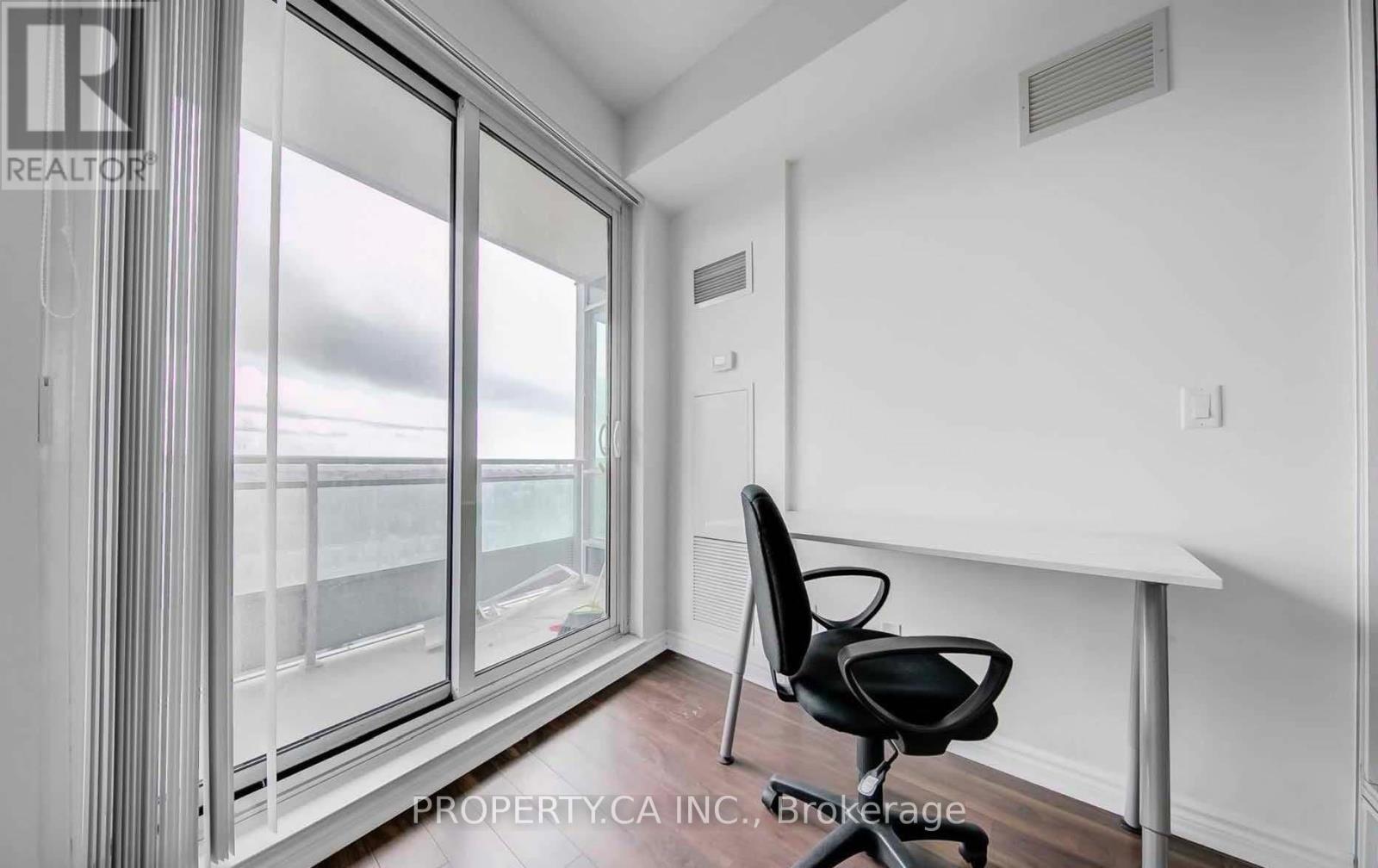 1015 - 18 Holmes Avenue, Toronto, Ontario  M2N 0E1 - Photo 12 - C12998816