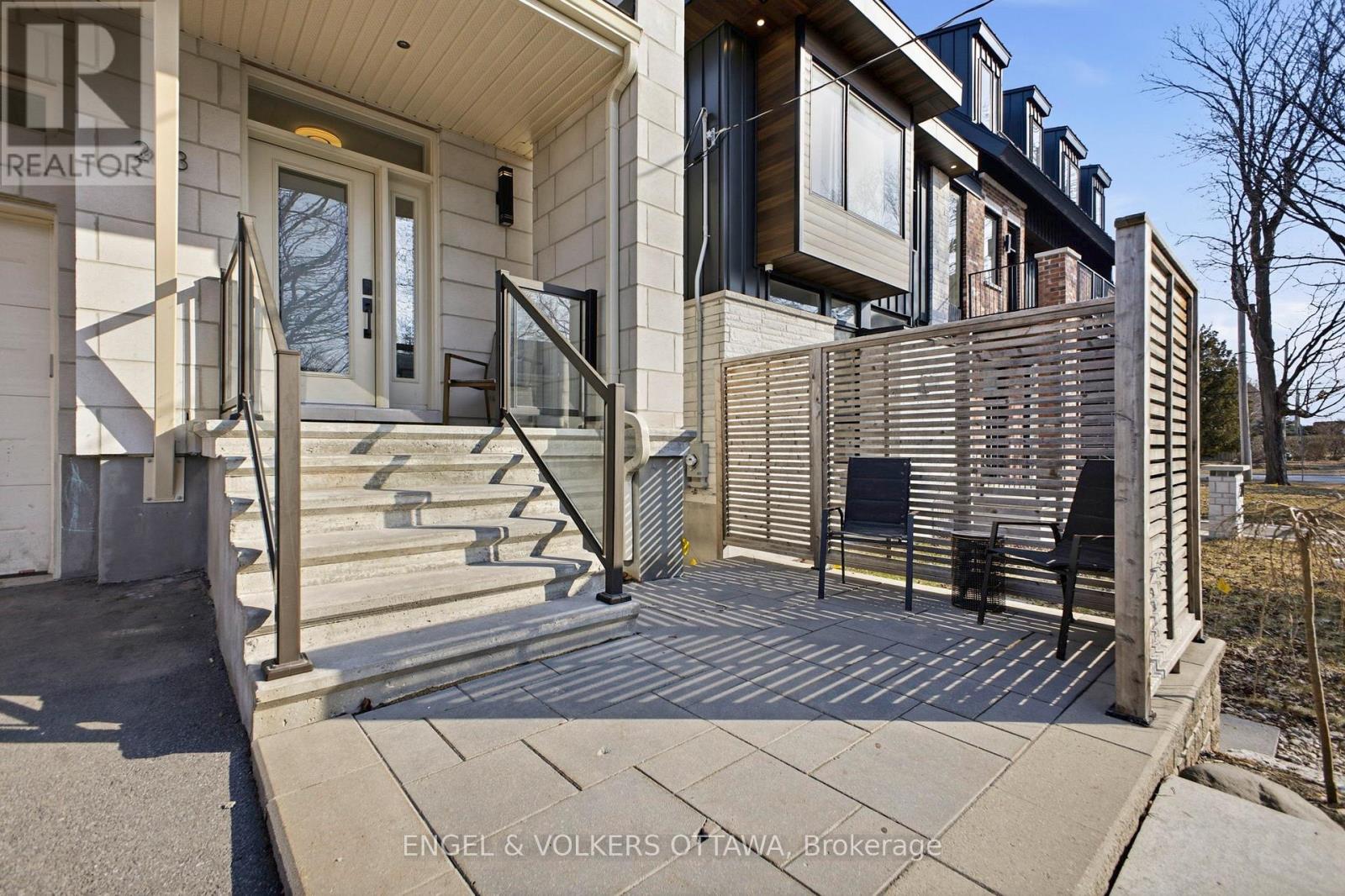 263 Dovercourt Avenue, Ottawa, Ontario  K1Z 7H4 - Photo 2 - X13000672