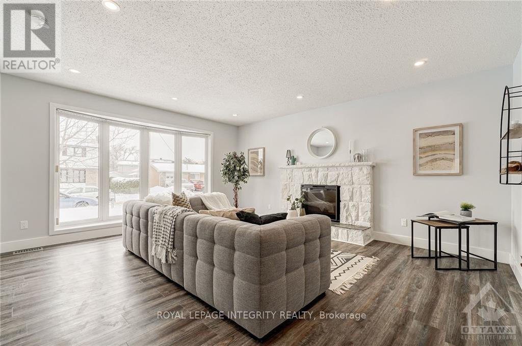 A - 2636 Hickson Crescent, Ottawa, Ontario  K2H 6Y6 - Photo 3 - X13000692