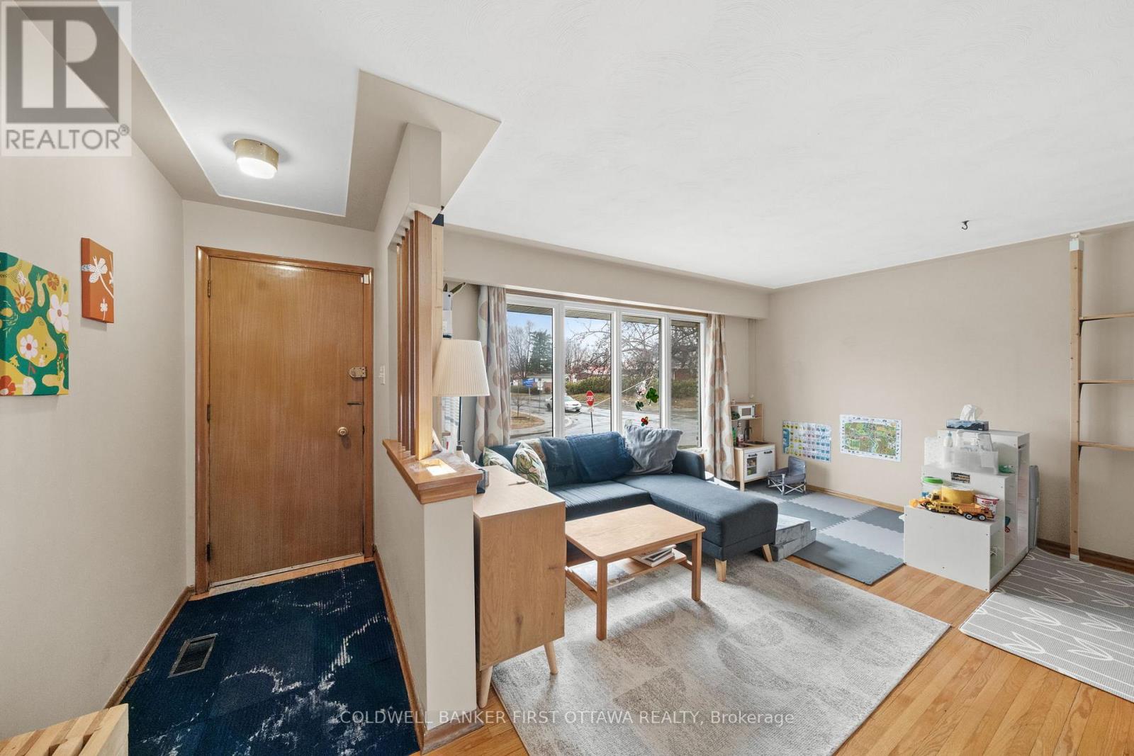 2066 Saunderson Drive, Ottawa, Ontario  K1G 2E6 - Photo 7 - X13000736