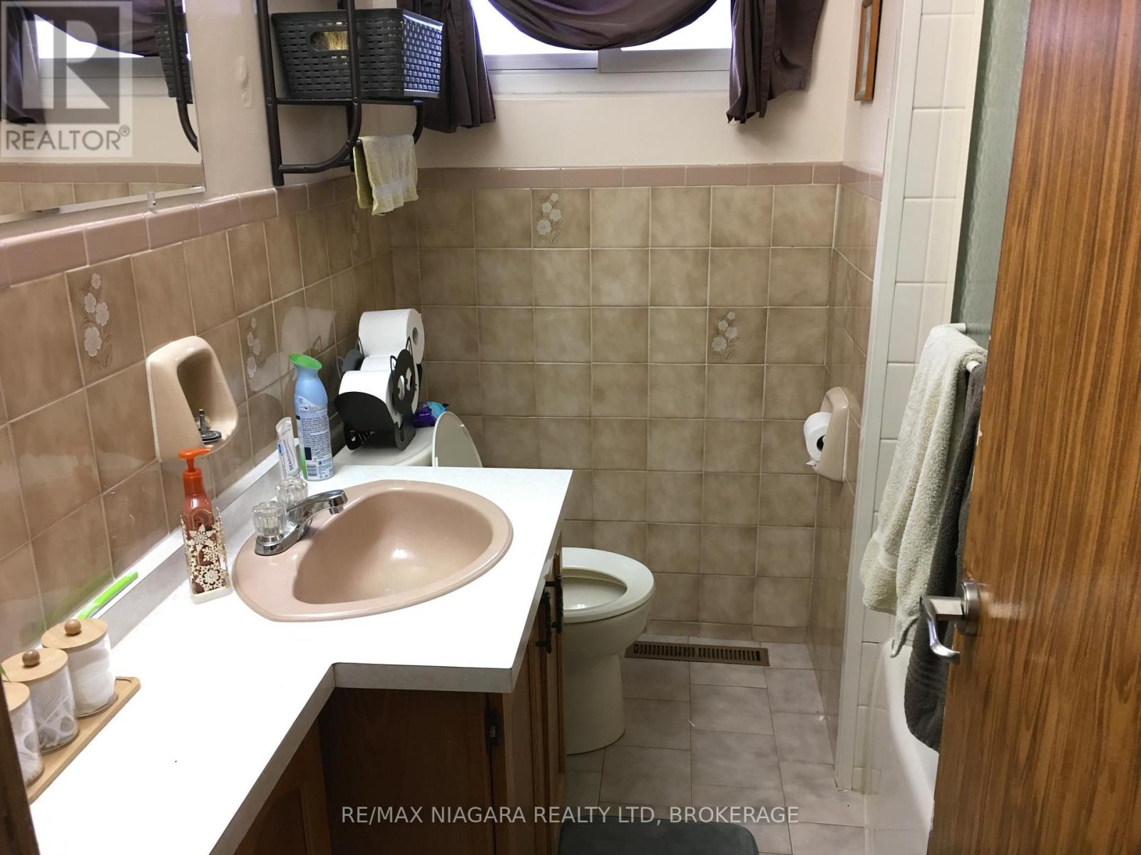 4577 Drummond Road, Niagara Falls, Ontario  L2E 6C8 - Photo 29 - X13000652