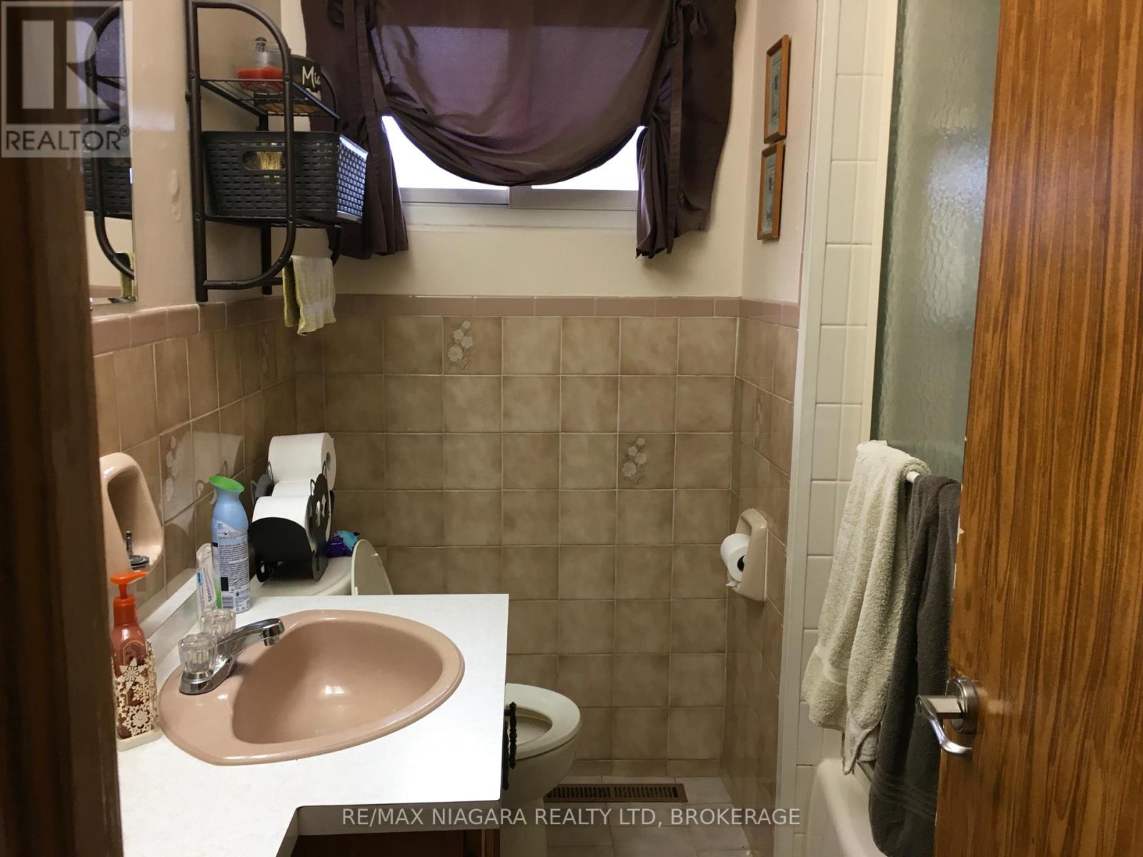 4577 Drummond Road, Niagara Falls, Ontario  L2E 6C8 - Photo 30 - X13000652