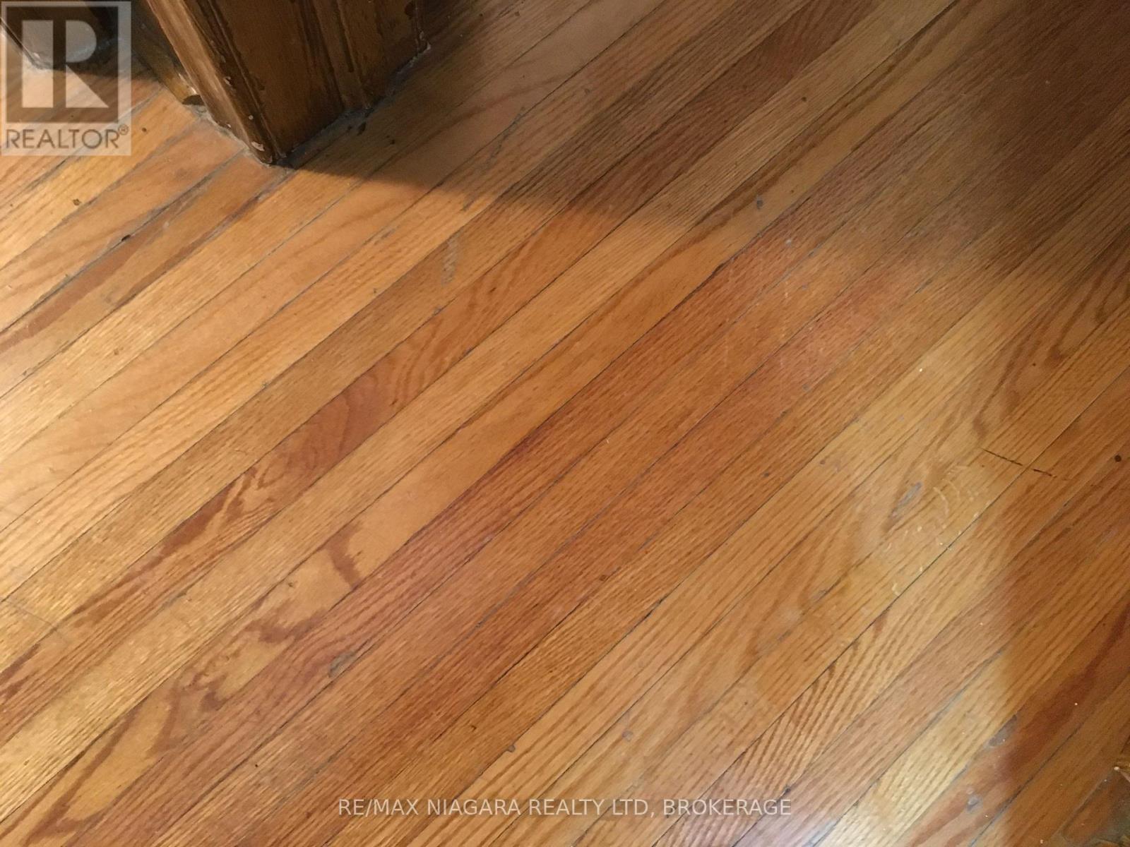 4577 Drummond Road, Niagara Falls, Ontario  L2E 6C8 - Photo 36 - X13000652