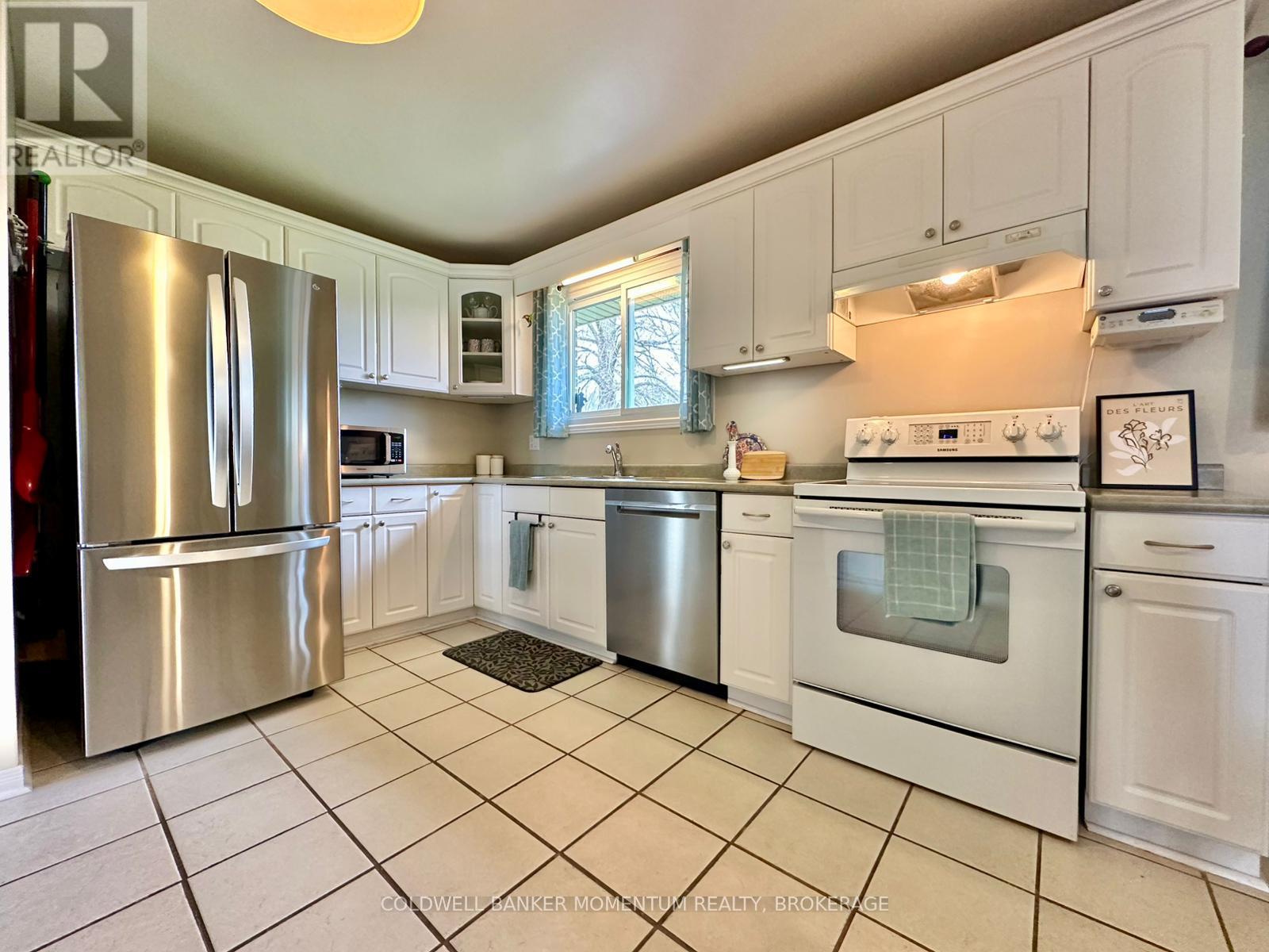 99 Erin Crescent, Welland, Ontario  L3C 6B8 - Photo 13 - X13000794