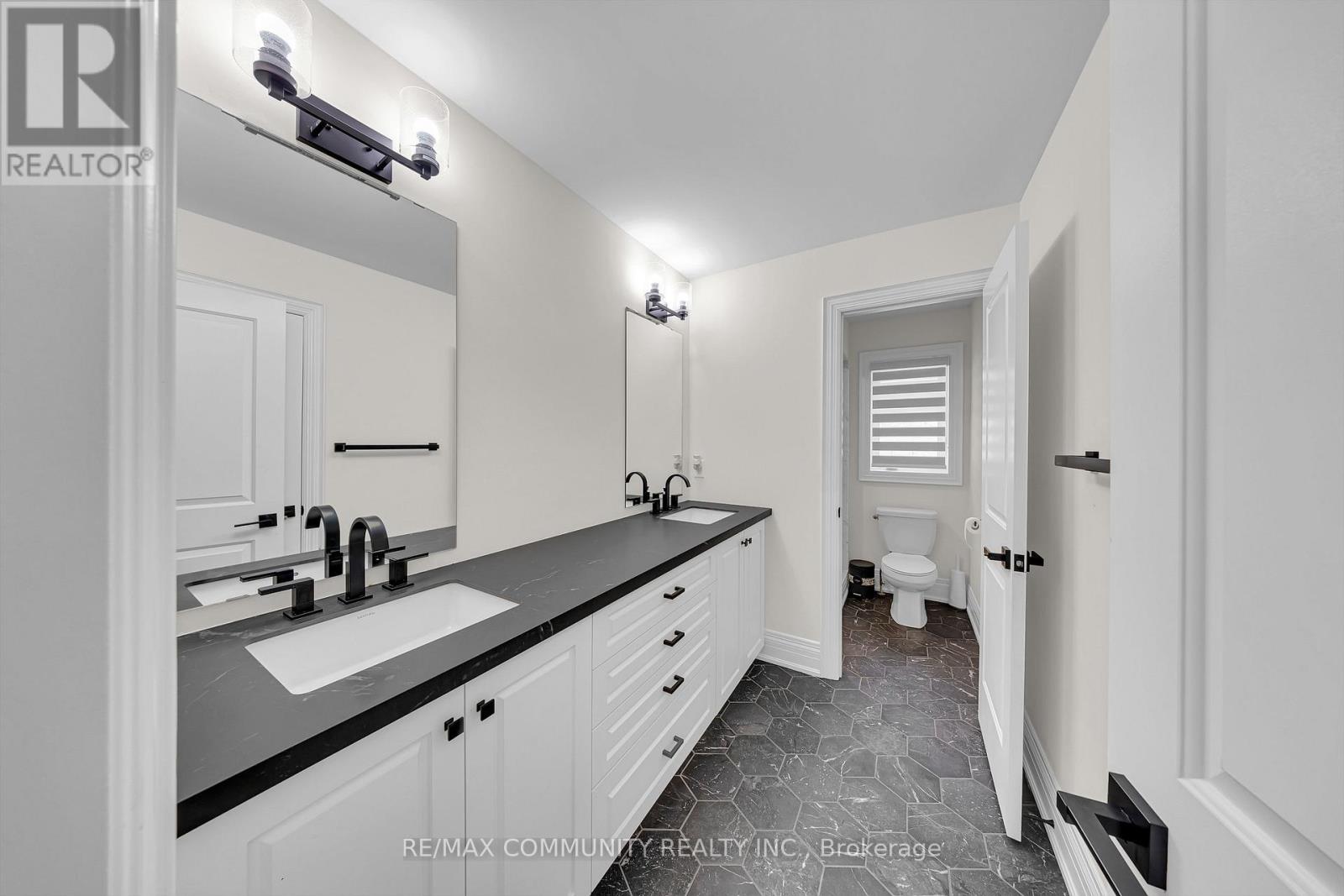 2489 Florentine Place, Pickering, Ontario  L1X 0H2 - Photo 34 - E12998972