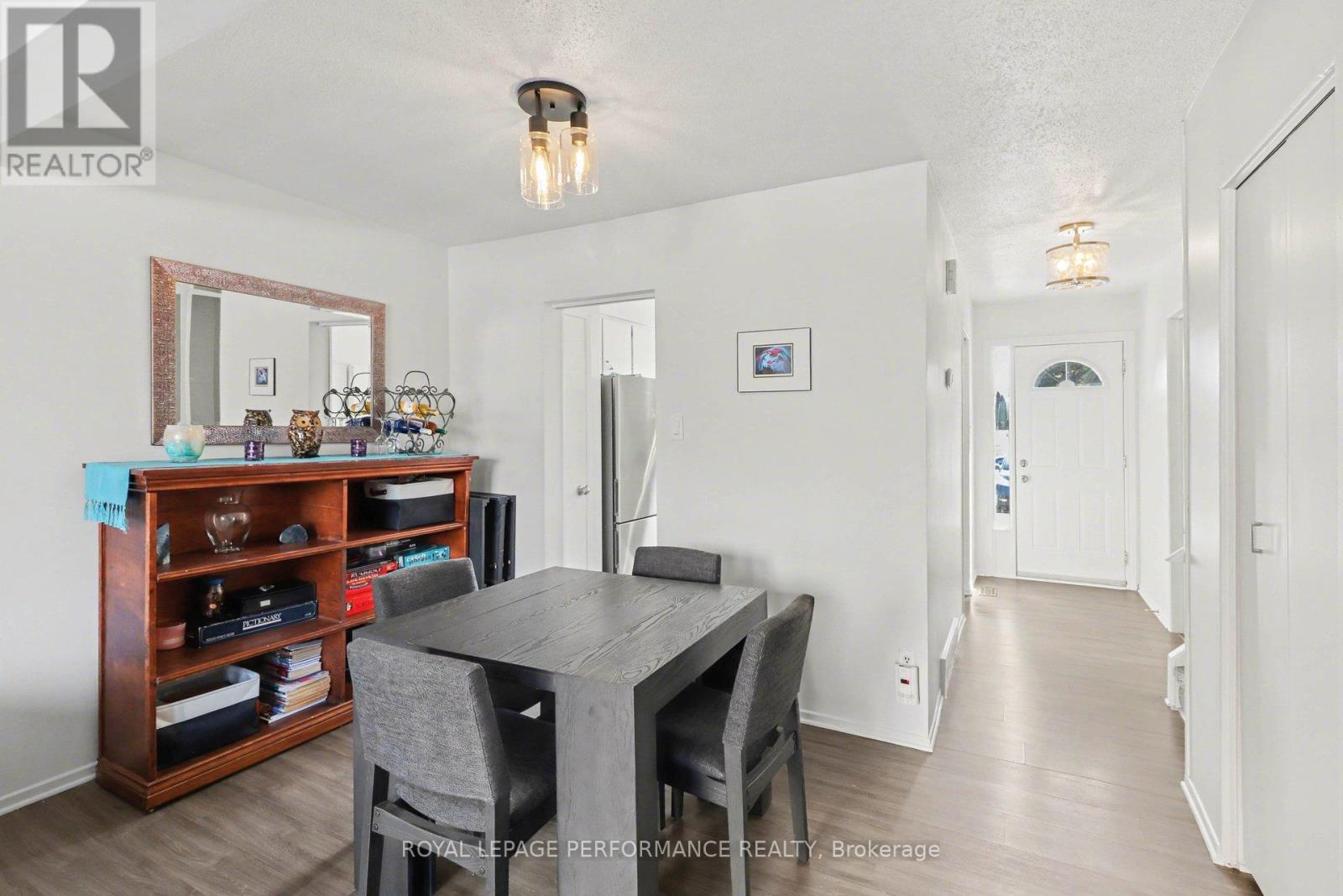 307 - 1441 Palmerston Drive, Ottawa, Ontario  K1J 8N9 - Photo 5 - X12959748