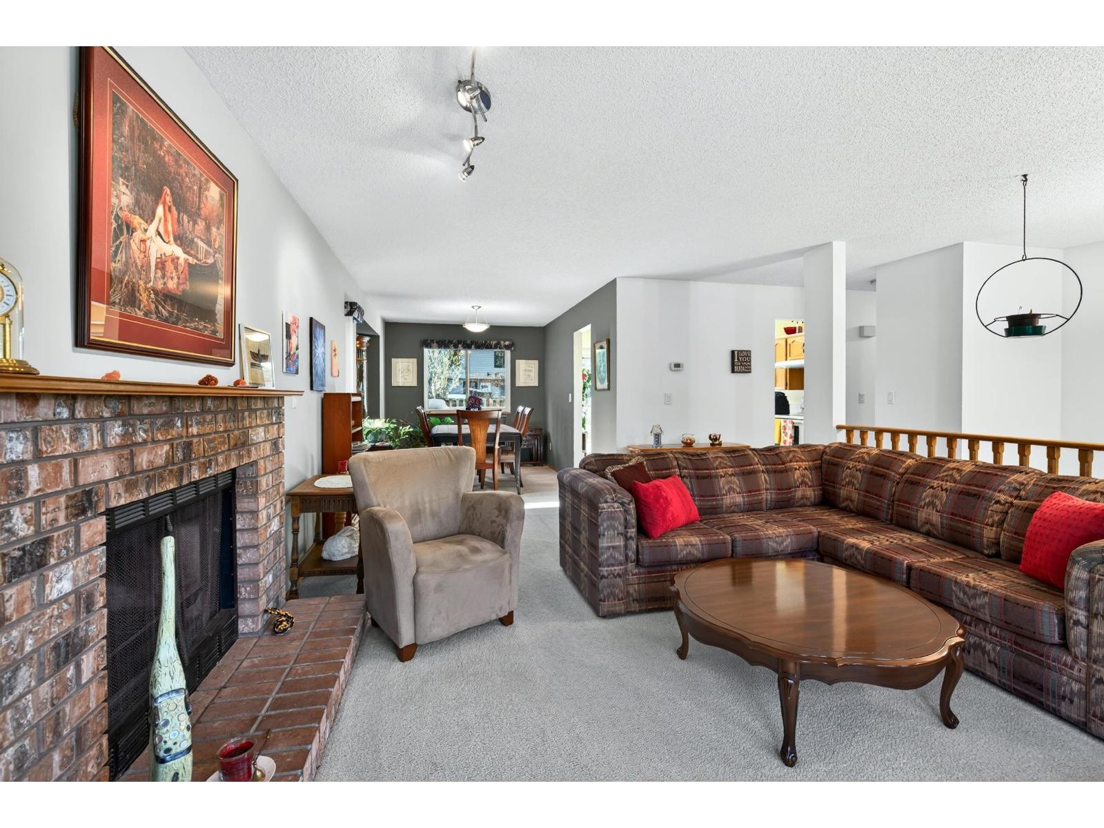 13908 80b Avenue, Surrey, British Columbia  V3W 9B4 - Photo 8 - R3111618