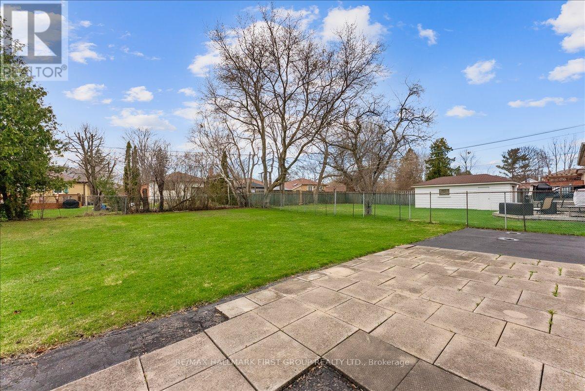 32 Linton Avenue, Ajax, Ontario  L1T 2X6 - Photo 33 - E13000798