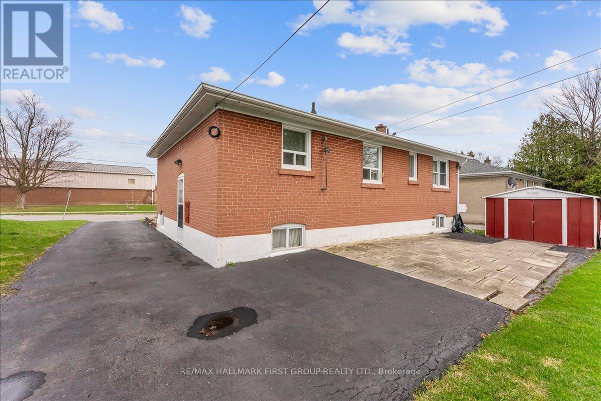 32 Linton Avenue, Ajax, Ontario  L1T 2X6 - Photo 35 - E13000798