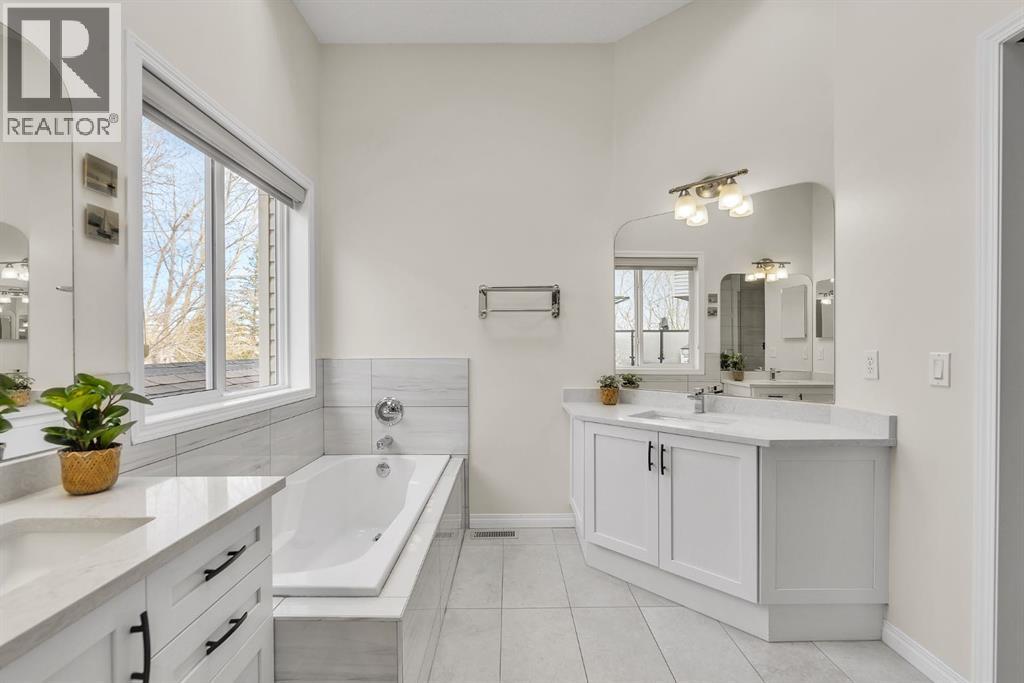 151 Hawkmere View, Chestermere, Alberta  T1X 1T8 - Photo 18 - A2291921