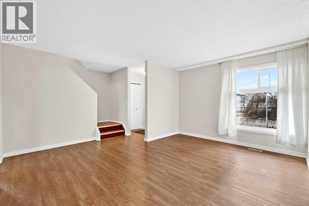 159 Shawglen Road SW, Calgary, Alberta  T2Y 1X6 - Photo 5 - A2295342