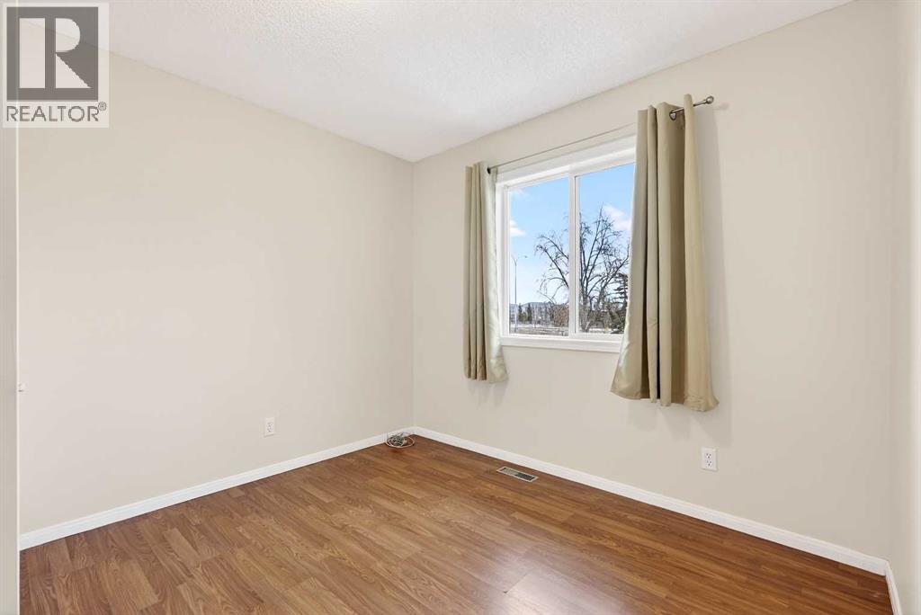 159 Shawglen Road SW, Calgary, Alberta  T2Y 1X6 - Photo 17 - A2295342