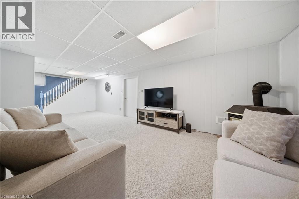 22 Paris Road, Brantford, Ontario  N3R 1H7 - Photo 33 - 40820762