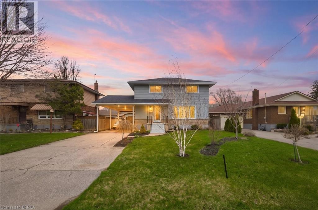 22 PARIS Road, brantford, Ontario