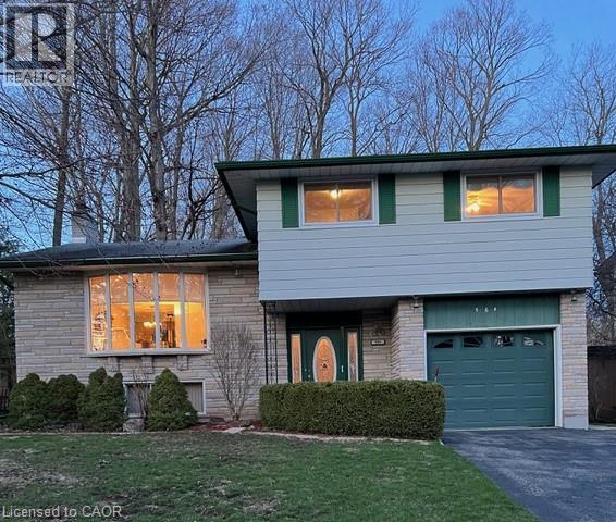 564 Glen Manor Boulevard, Waterloo, Ontario  N2L 4T6 - Photo 2 - 40820028