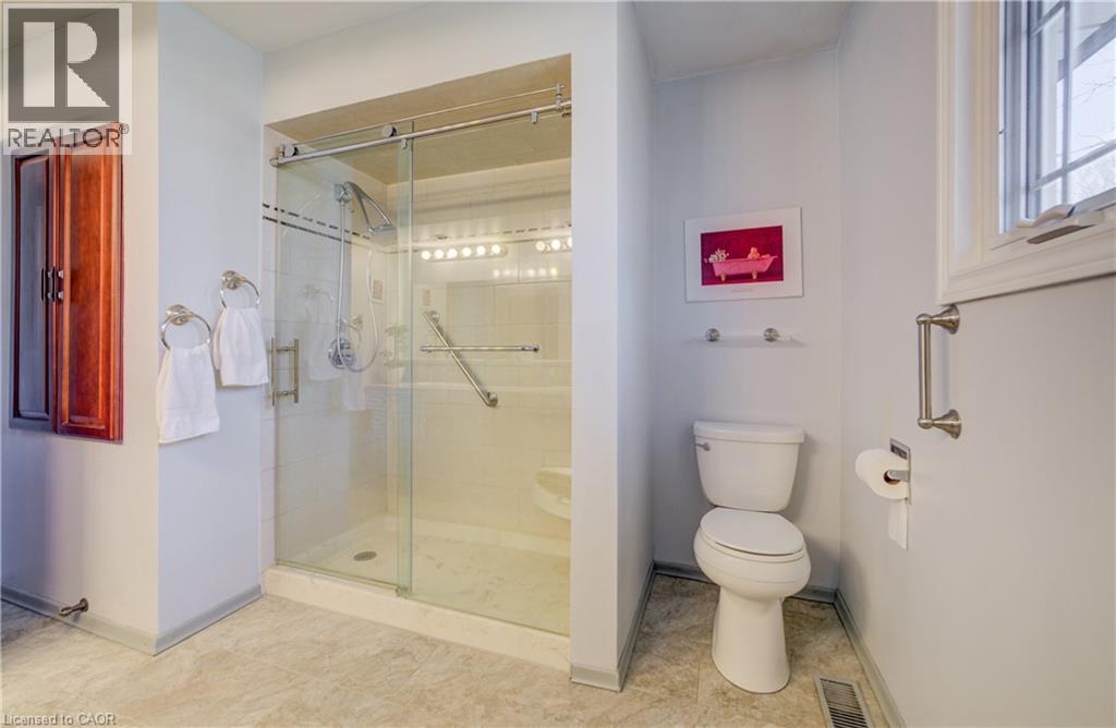 564 Glen Manor Boulevard, Waterloo, Ontario  N2L 4T6 - Photo 27 - 40820028