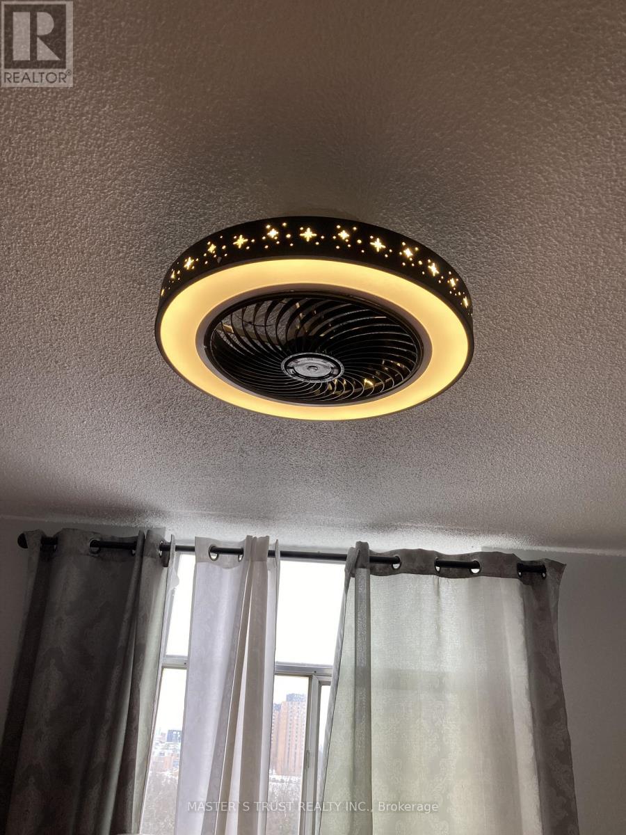 707 - 335 Driftwood Avenue, Toronto, Ontario  M3N 2P3 - Photo 10 - W12486483