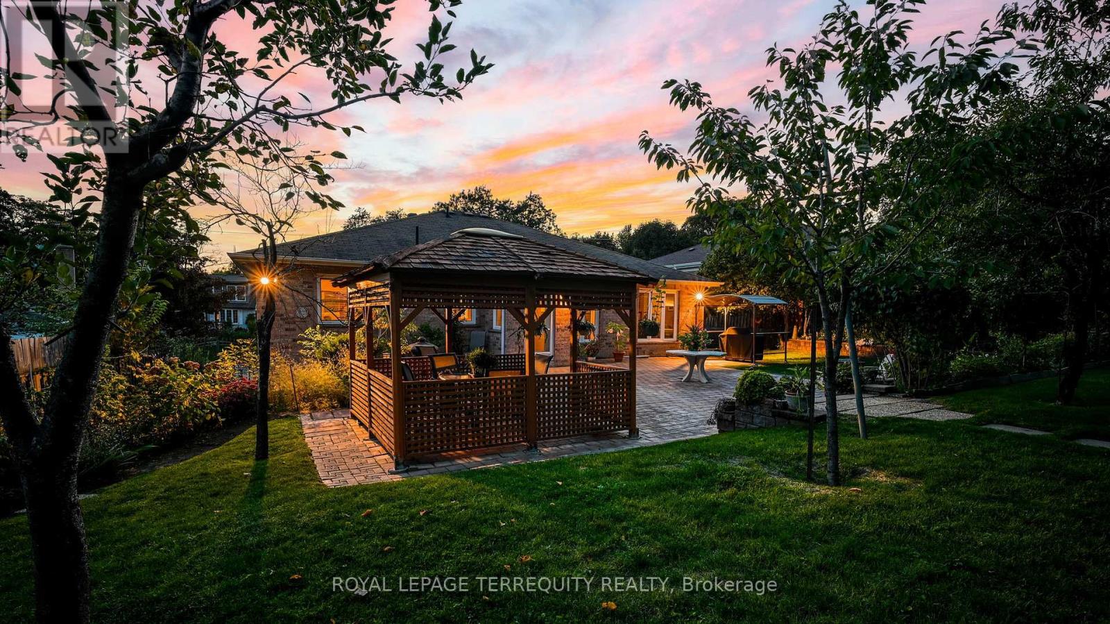 134 HADRIAN DRIVE, Toronto, Ontario