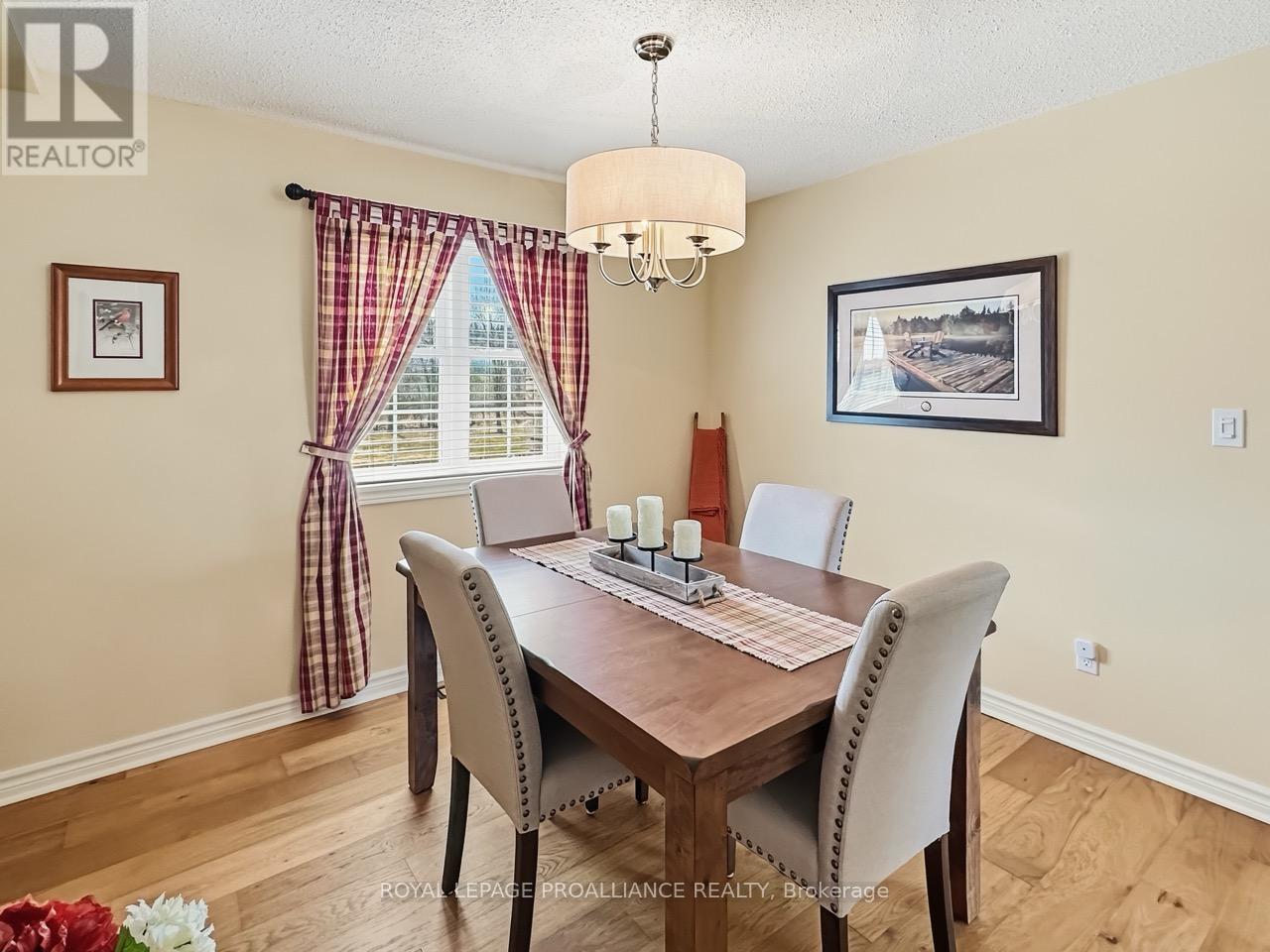 305 Valley Road, Prince Edward County, Ontario  K0K 1A0 - Photo 11 - X13000678