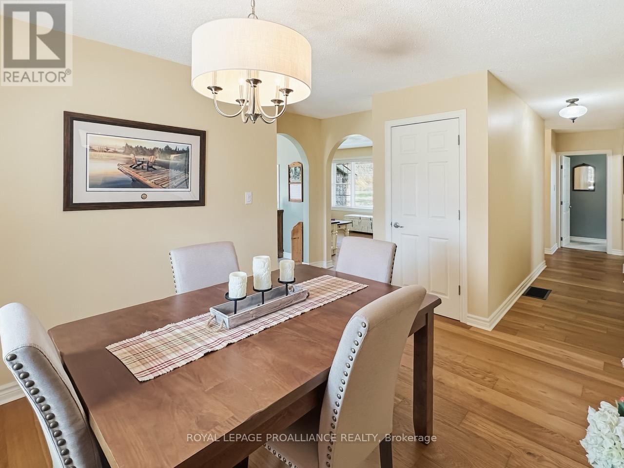 305 Valley Road, Prince Edward County, Ontario  K0K 1A0 - Photo 12 - X13000678