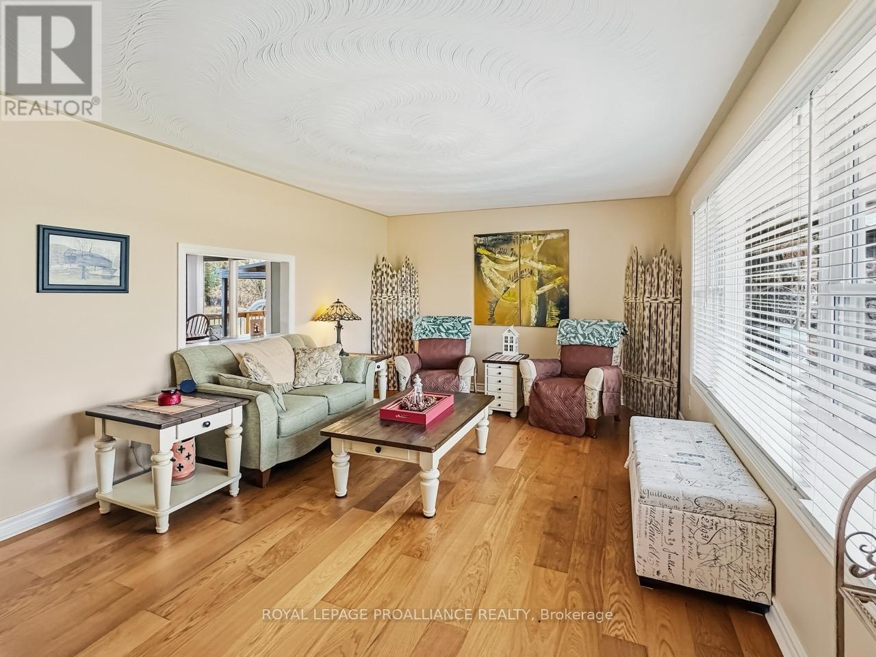 305 Valley Road, Prince Edward County, Ontario  K0K 1A0 - Photo 13 - X13000678