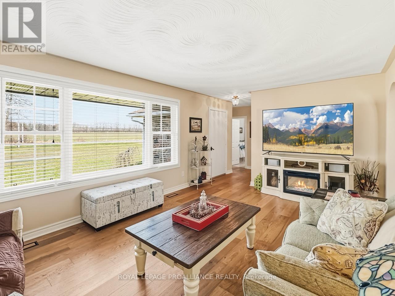 305 Valley Road, Prince Edward County, Ontario  K0K 1A0 - Photo 15 - X13000678