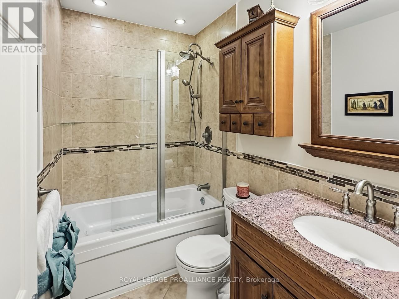 305 Valley Road, Prince Edward County, Ontario  K0K 1A0 - Photo 25 - X13000678