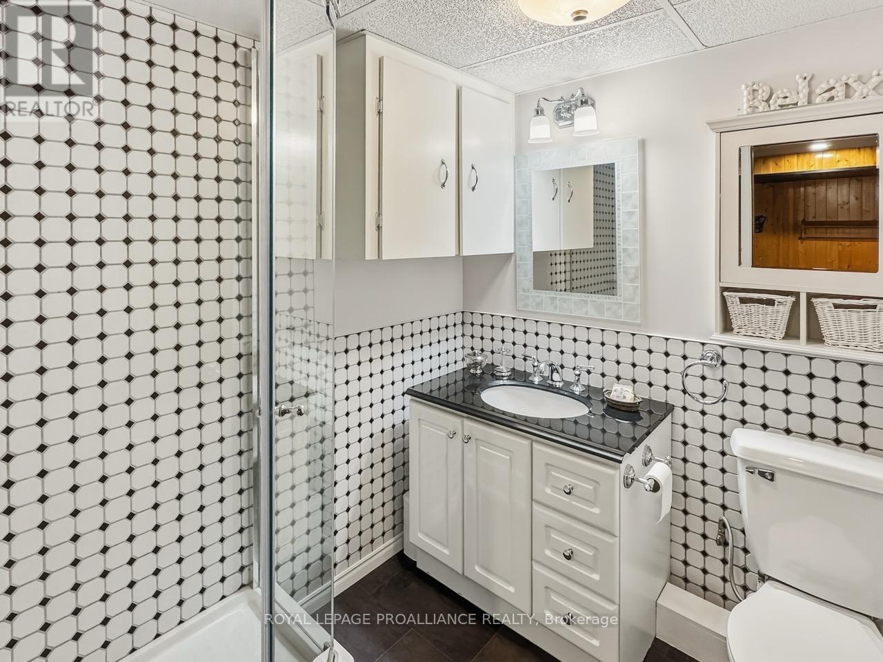 305 Valley Road, Prince Edward County, Ontario  K0K 1A0 - Photo 28 - X13000678