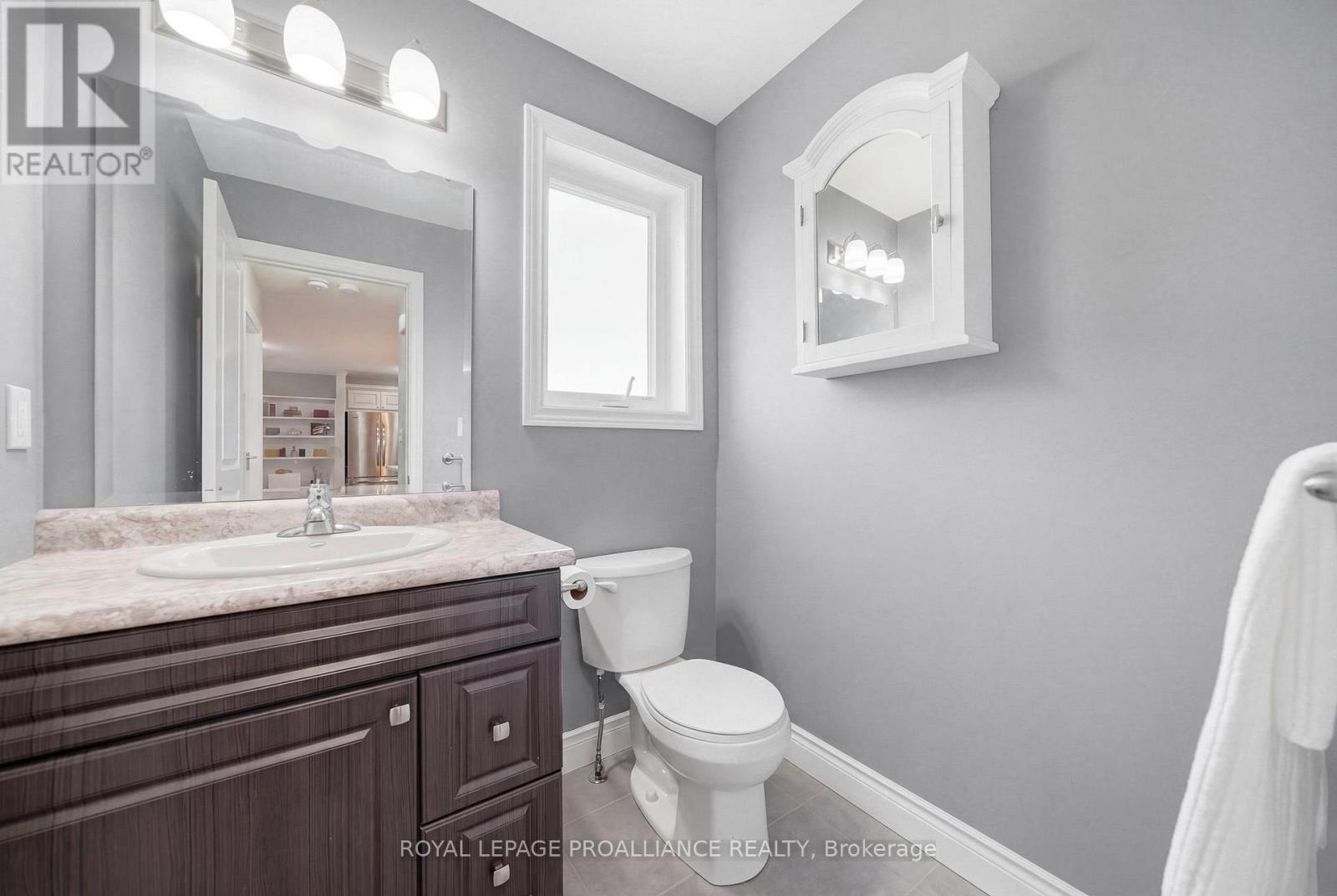 14 Cobblestone Street, Belleville, Ontario  K8P 0E4 - Photo 19 - X13000792