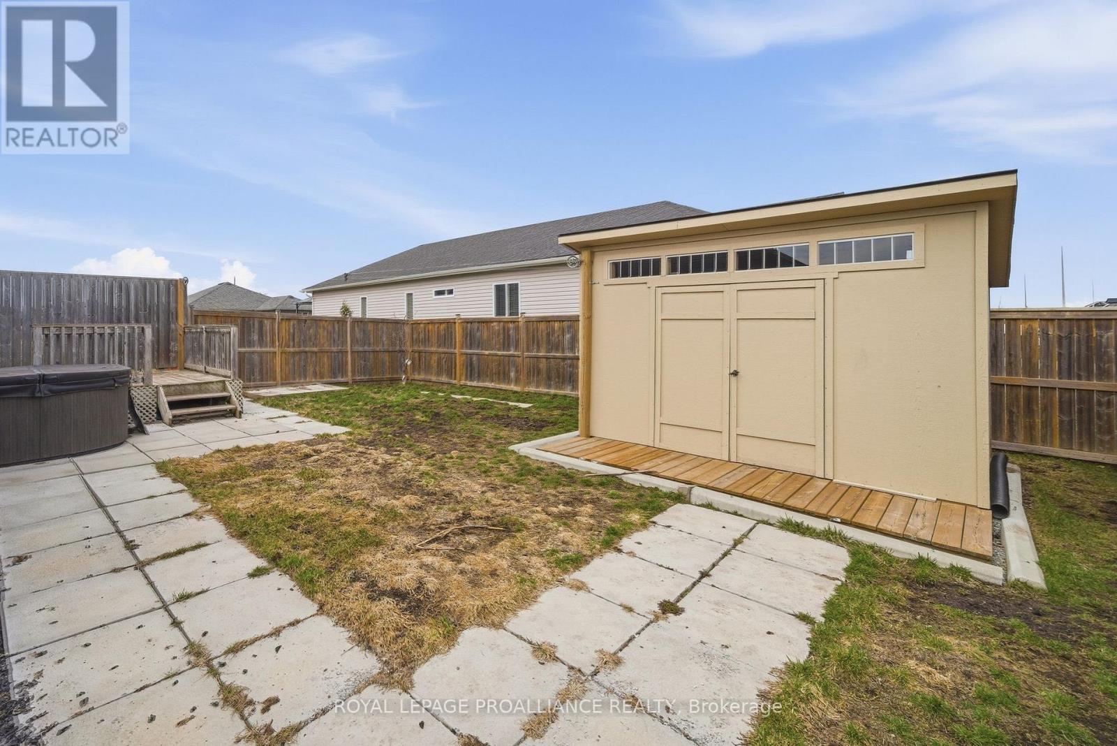 14 Cobblestone Street, Belleville, Ontario  K8P 0E4 - Photo 35 - X13000792