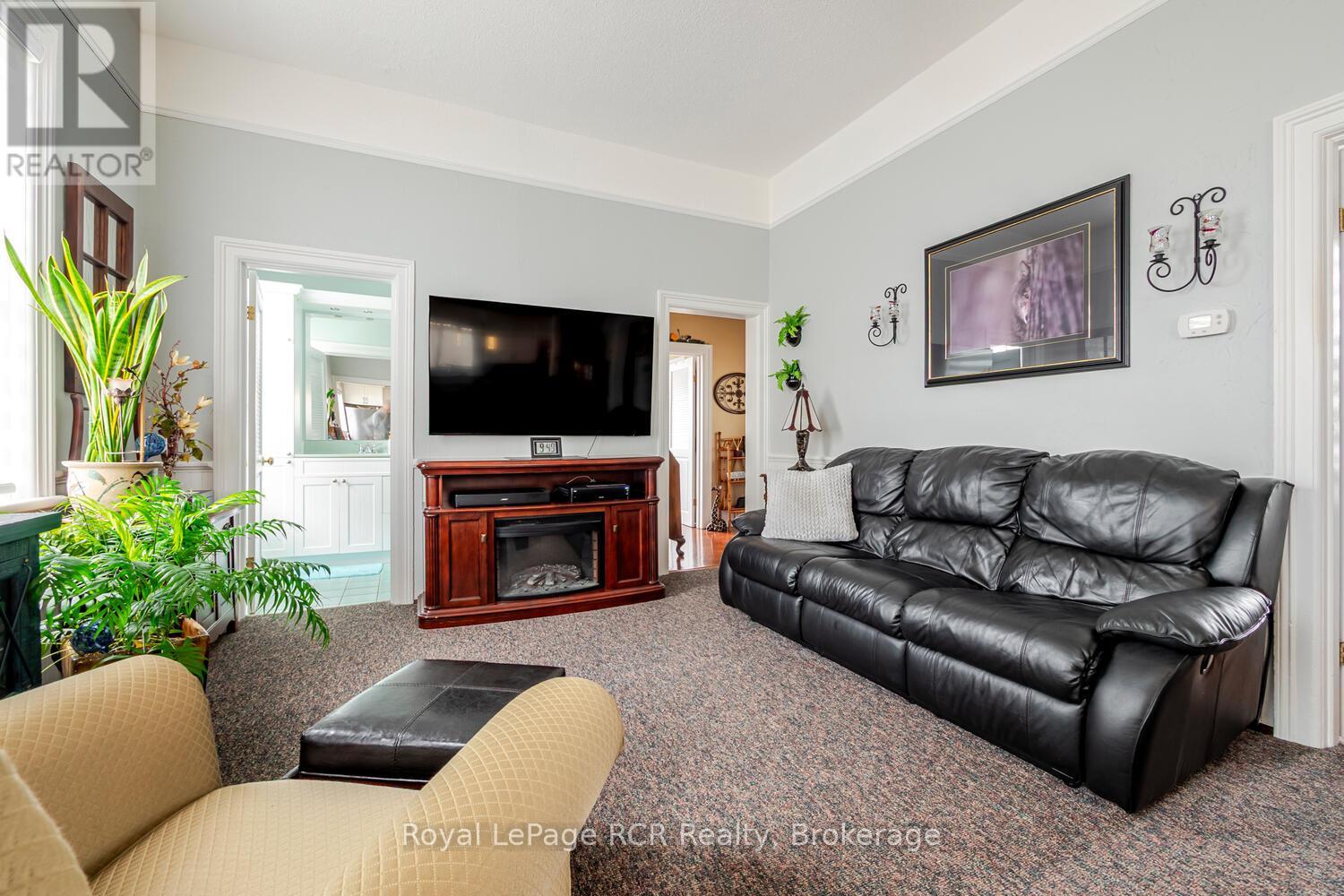 631 9th Street W, Owen Sound, Ontario  N4K 3P4 - Photo 12 - X13000622